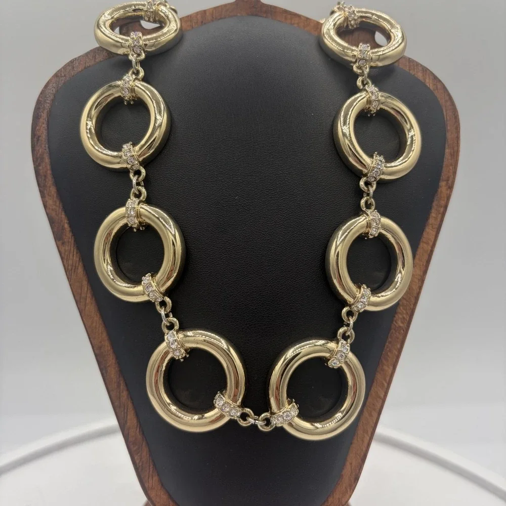 Banana Republic Gold Tone Chunky O-Ring Statement Necklace Rhinestone Toggle